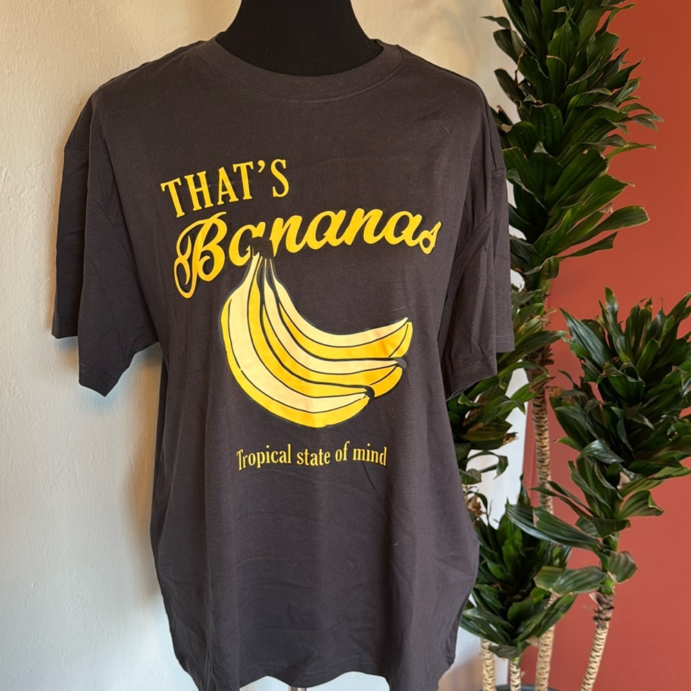 Graphic tee